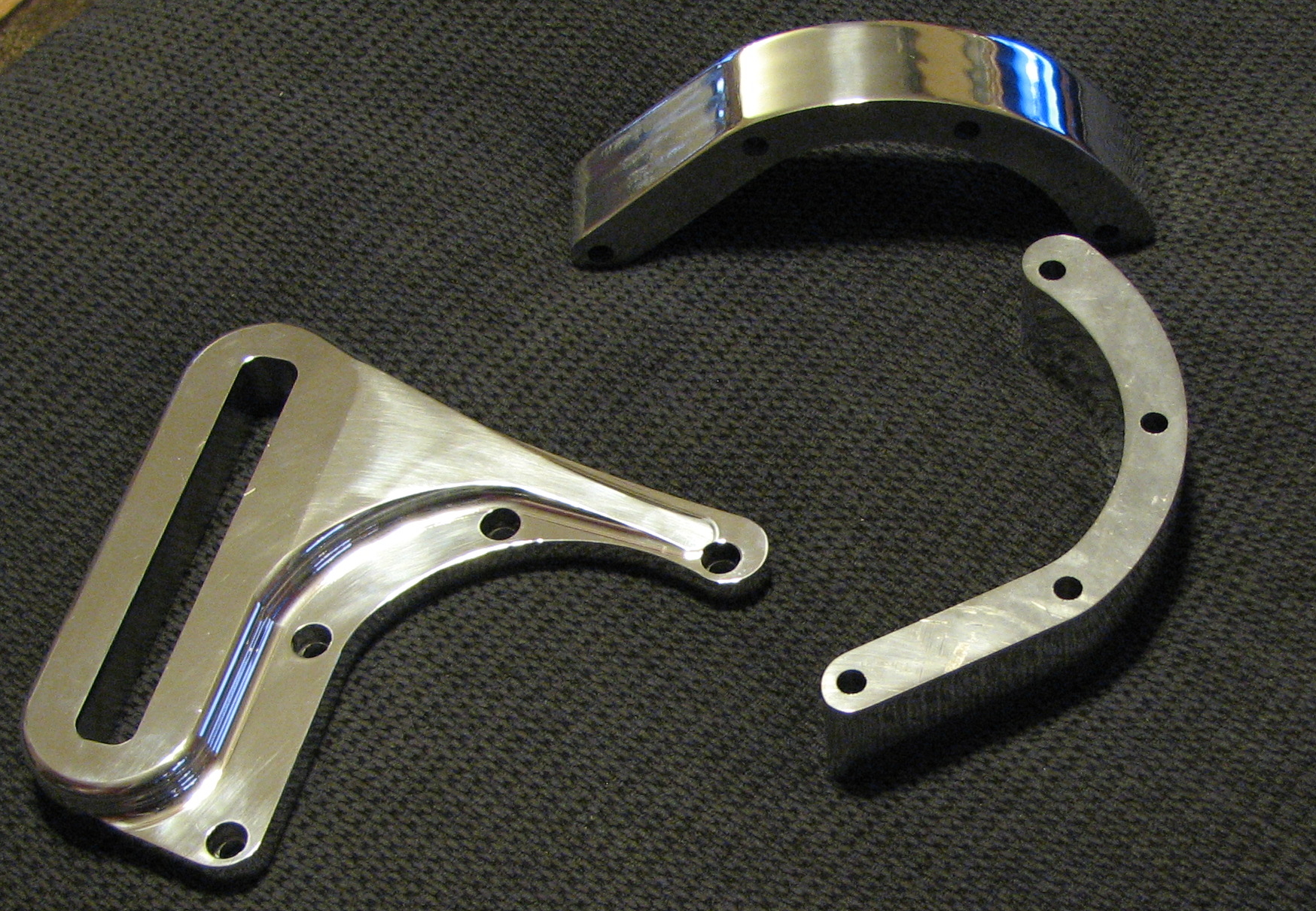 6-71 supercharger idler bracket